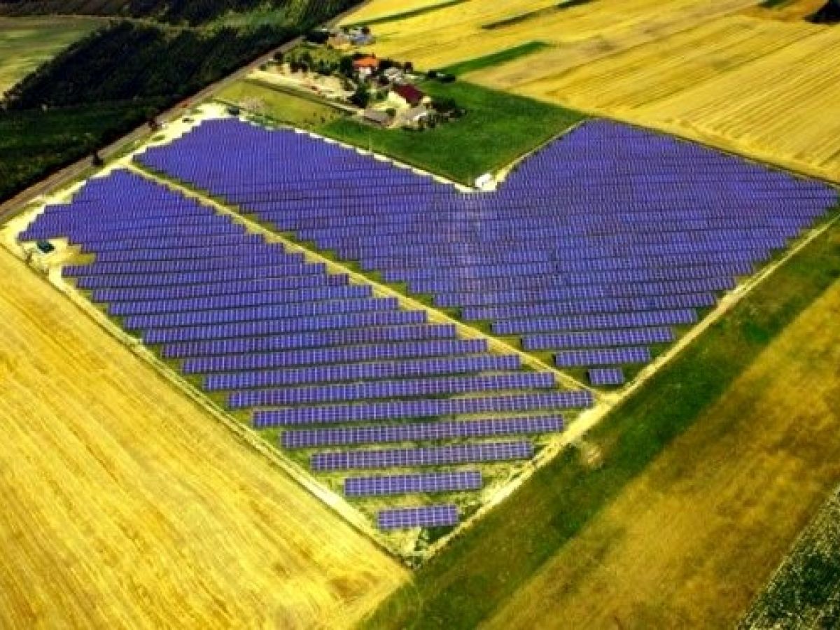 Power of the system: 3000 kWp, Location: Bonów (woj. Lubelskie), Project: Elektra Sp. z o.o